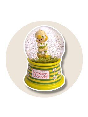 Strawberry Shortcake Snow Globe: Lemon Meringue, 4 in.